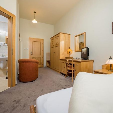 Hotel Zlaty Lev Jablonec nad Nisou Ngoại thất bức ảnh