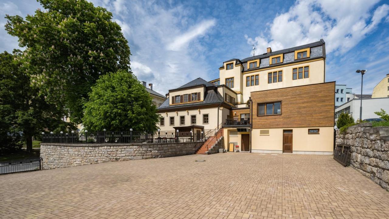 Hotel Zlaty Lev Jablonec nad Nisou Ngoại thất bức ảnh