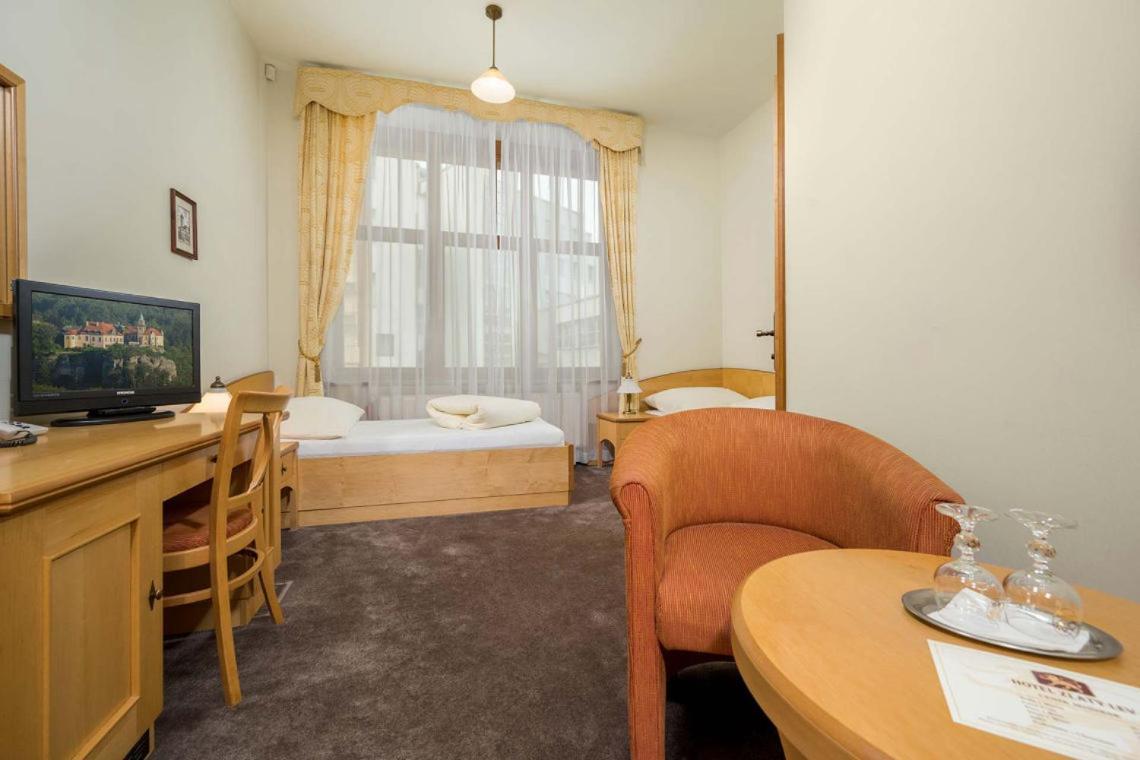 Hotel Zlaty Lev Jablonec nad Nisou Ngoại thất bức ảnh